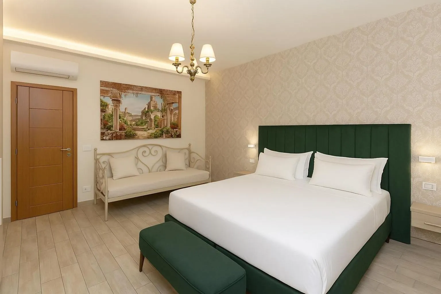 Apartment Romano Suite B9 Italy