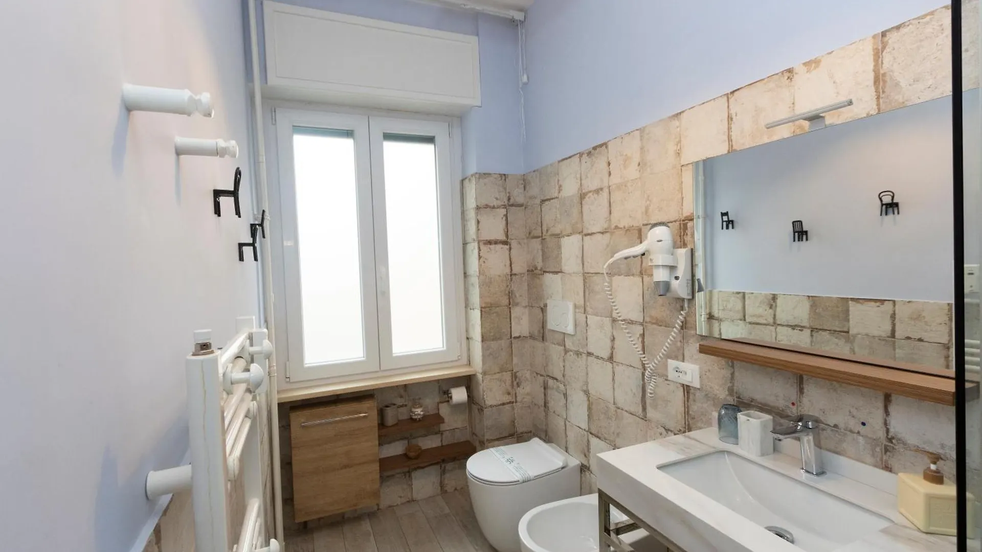 Romano Suite B9 0*, Rome