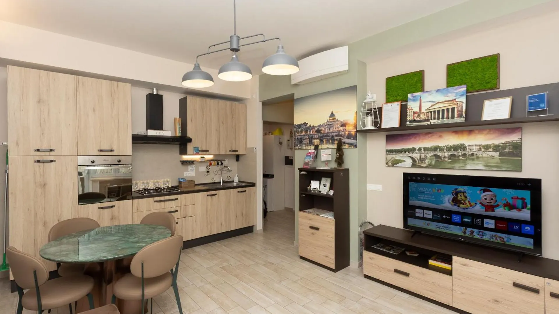 Romano Suite B9 Italy